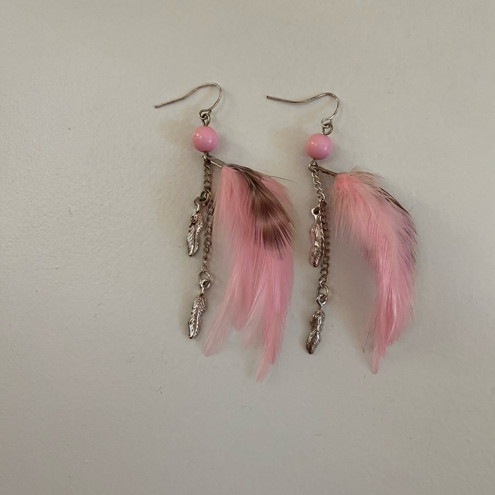 Pair of Justice Feather Earrings - Picture 5 of 8